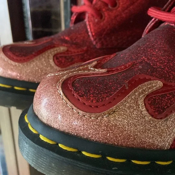 Rare! Dr. Martens 1460 Pascal Flame Red Glitter Boots Women's Size 7 - Picture 12 of 14